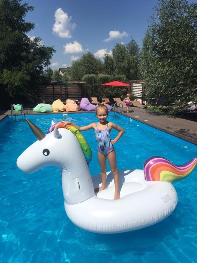 На Борту كييف المظهر الخارجي الصورة